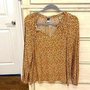 Woman blouse long sleeve, used , size Large